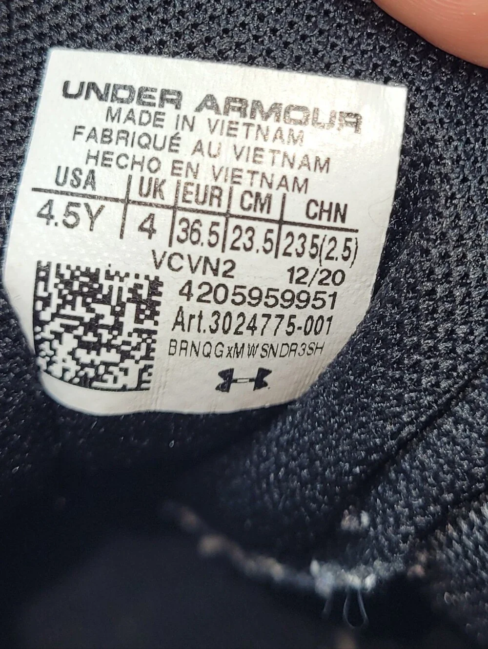 Under Armour Charged Vantage Knit Sneakers